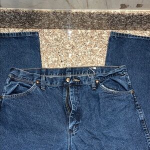 Wrangler Relaxed Fit Blue Jeans